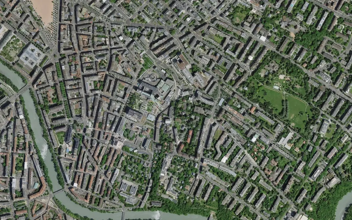 Aerial view of Champel, Geneva, the area covered for home computer lessons