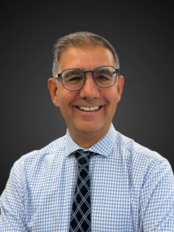 Ali, formateur informatique certifié à Genève